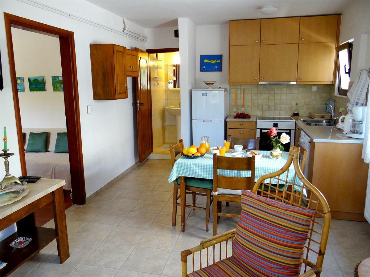 Apartment By The Sea Kato Daratso Ngoại thất bức ảnh